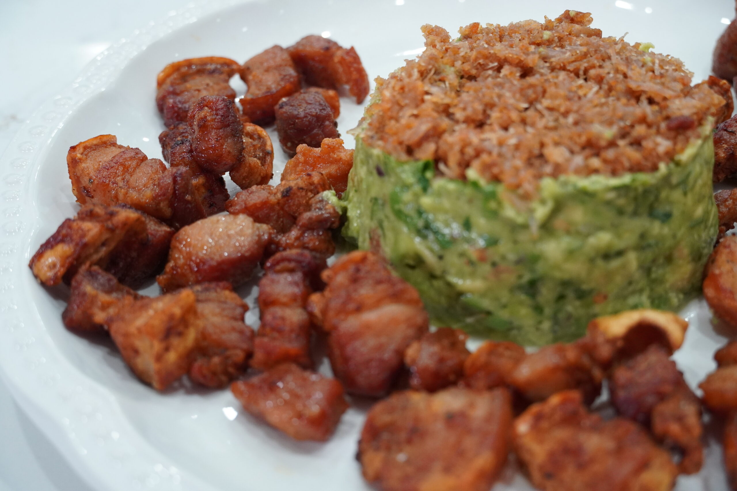 Guacamole con Polvo de Chicharron