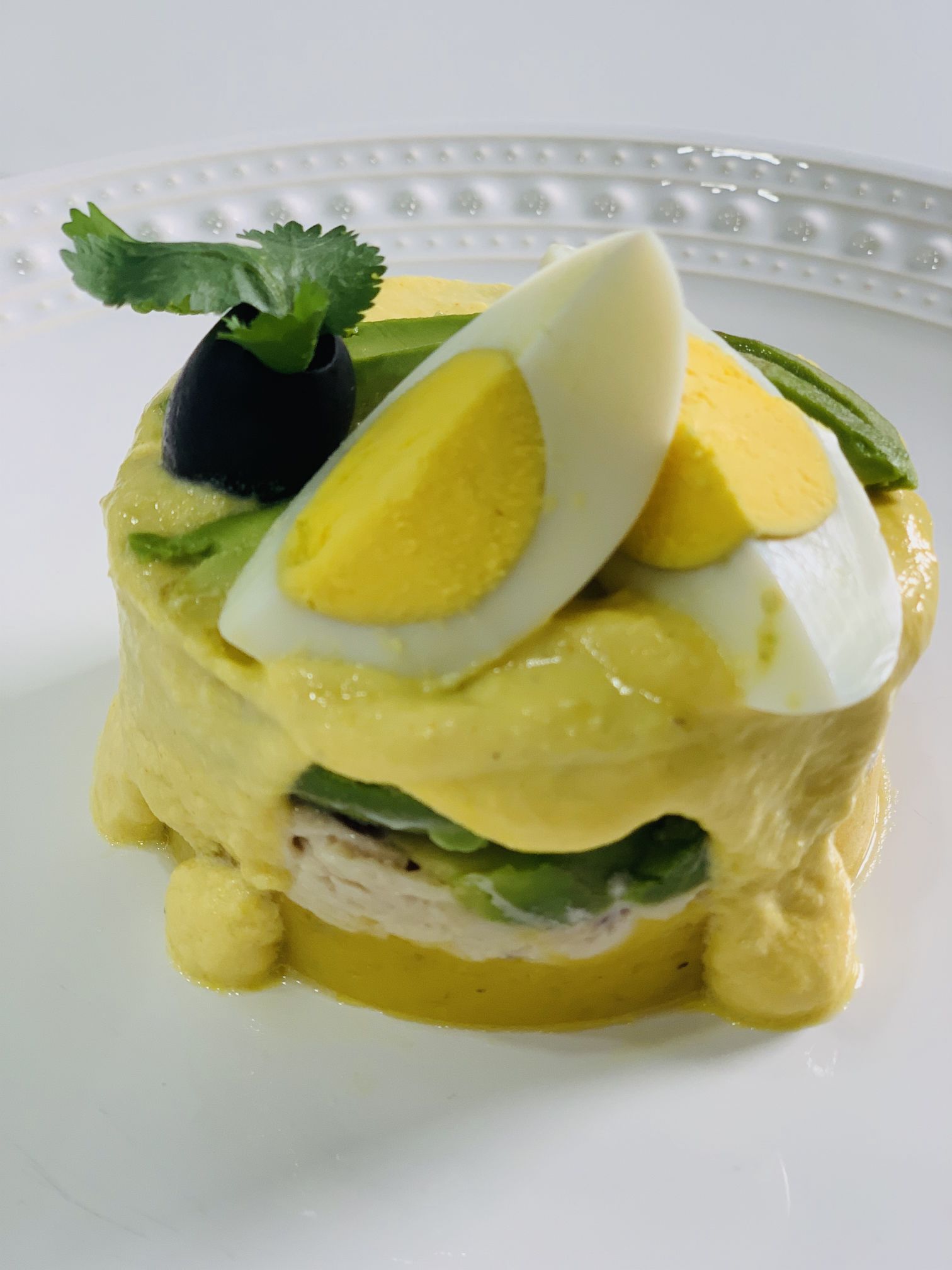 Causa Limeña | Cause de Pollo y Aguacate